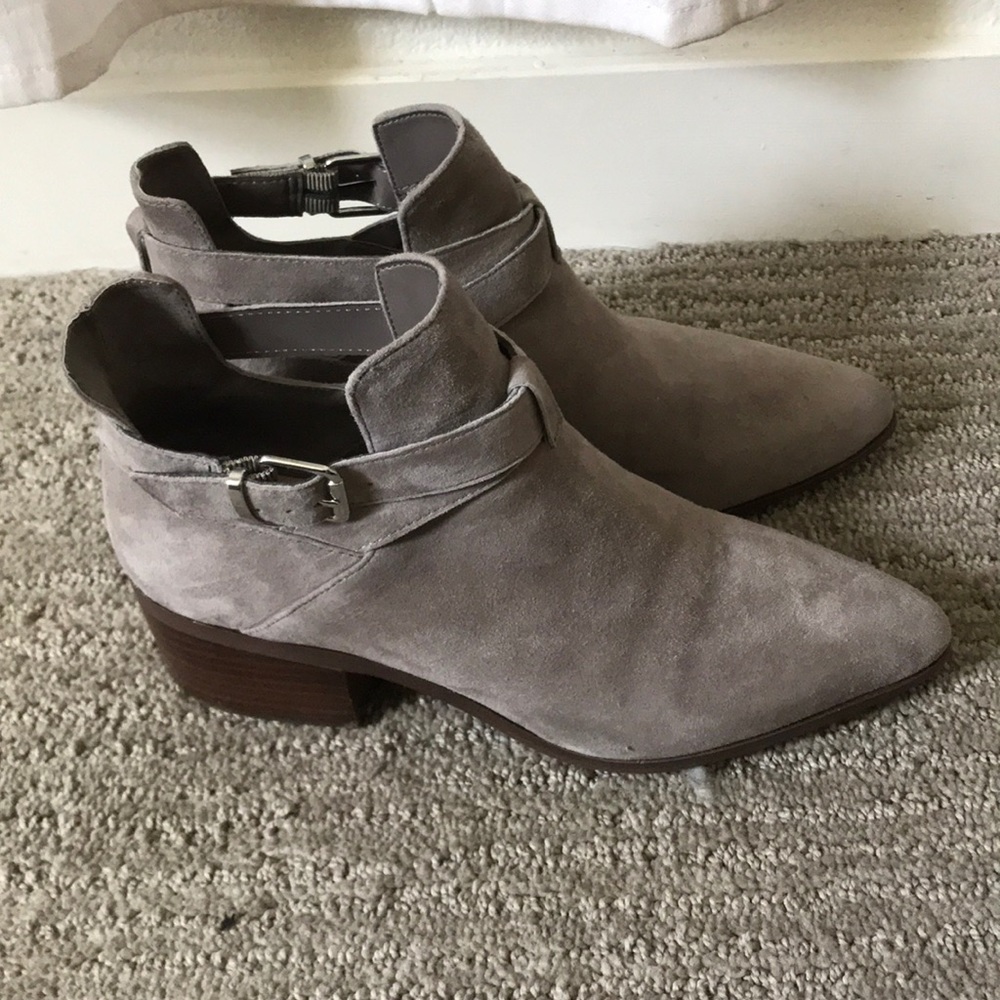 Steve Madden defiant pointed toe boot